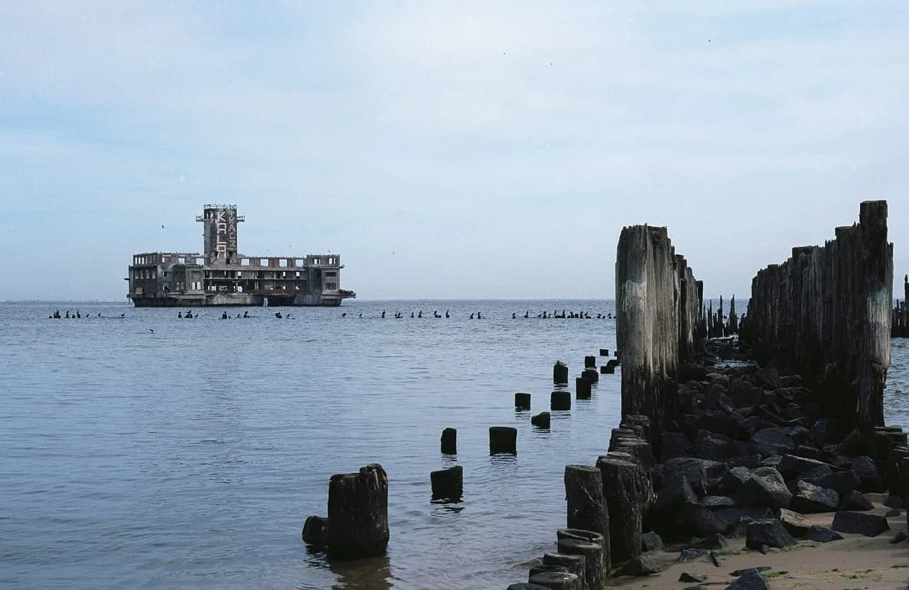 Jastrzębia Góra czy warto jechać? Odkryj ukryte skarby i atrakcje