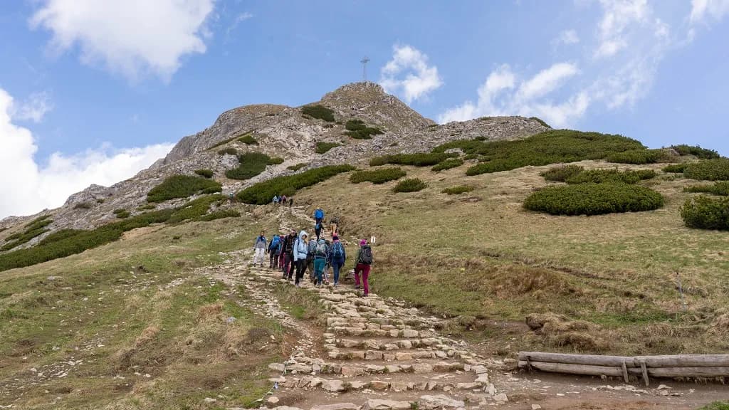 Szlak na Giewont czy otwarty? Sprawdź, zanim wyruszysz w drogę
