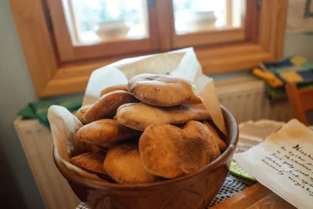 Najlepsze miejsca, gdzie zjeść w Nałęczowie - odkryj smaki regionu